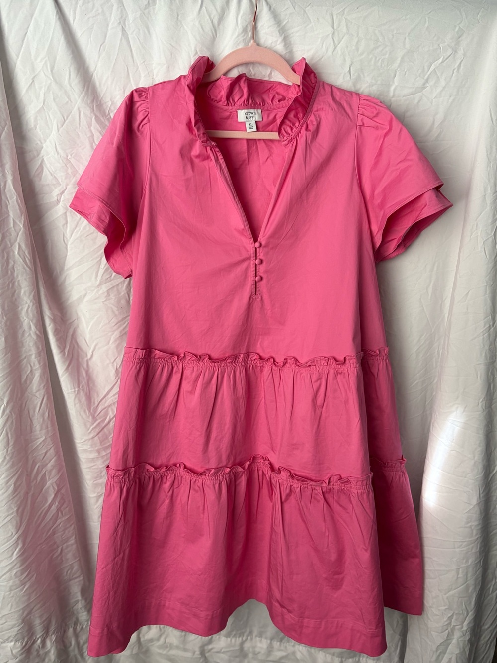 crown & ivy Button-Front V-Neck Dress